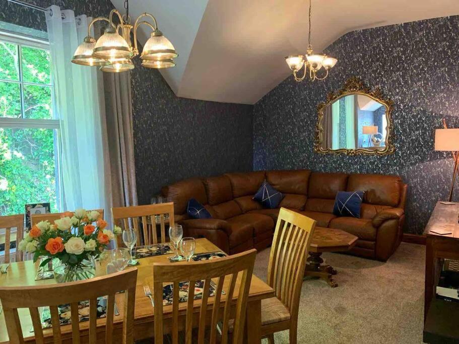 Chandlers Apartment Ascog Esterno foto